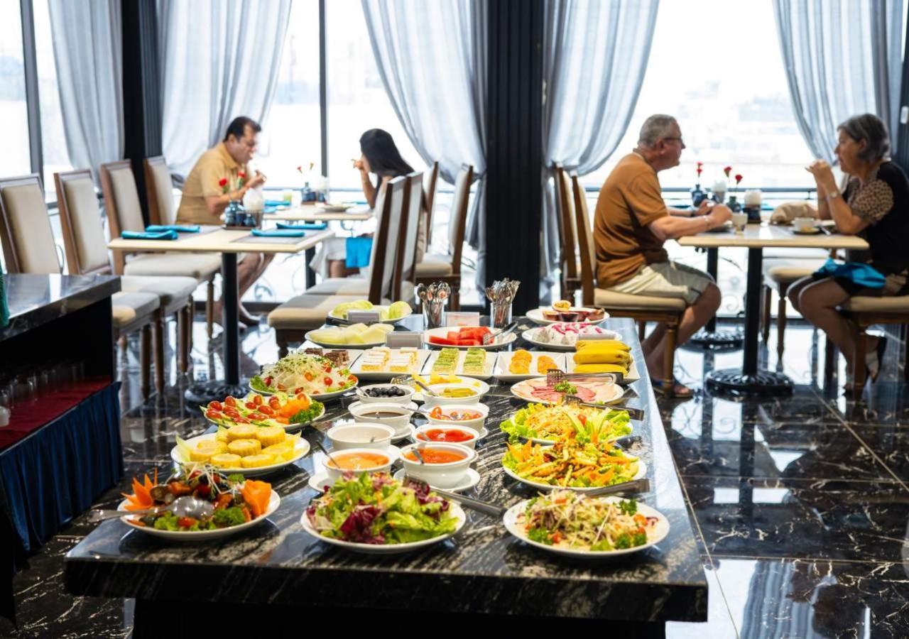 Family Khách sạn Hà Nội